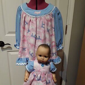 Little Girls Size 3T Nightgown with matching doll gown